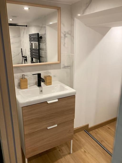 Appartement Chaleureux Proche Centre Clermont-Ferrand Buitenkant foto